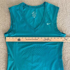 Nike Dri-FIT Tank Top Women’s Medium Teal Sleeveless Athletic Workout Shirt